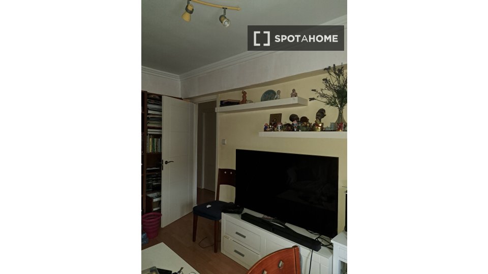 Double room Madrid, 3 beds — photo 3