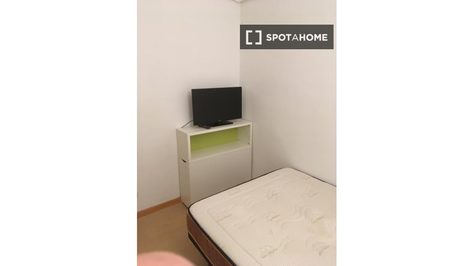 Double room Barcelona, 4 beds — photo 11