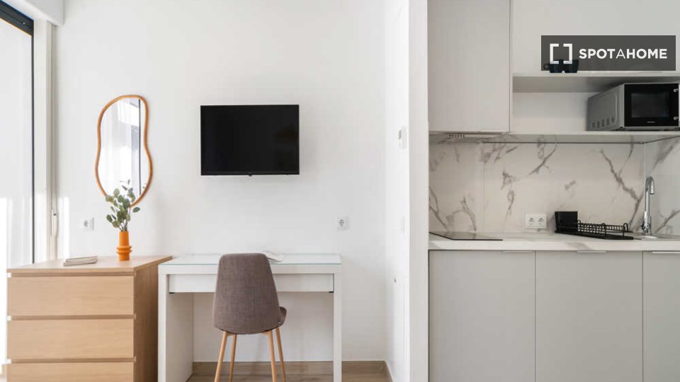 Double room Madrid, 12 beds — photo 32