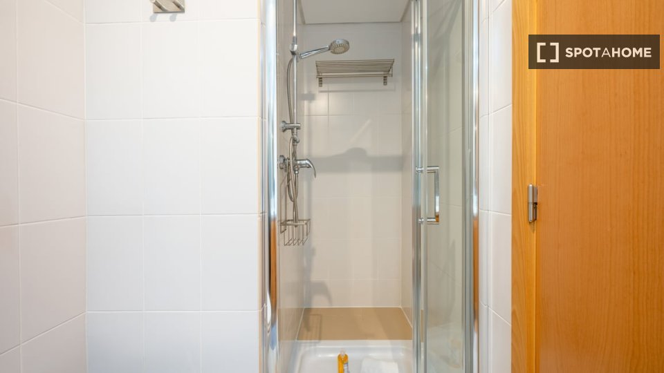 Apartment Lisbon, 3 beds — photo 16