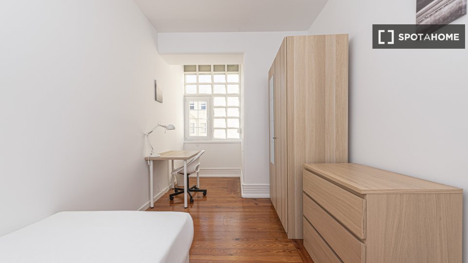 Double room Lisbon, 11 beds — photo 17