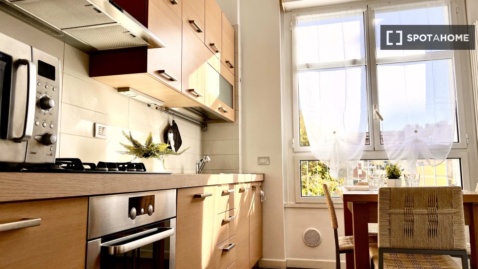 Double room Milan, 4 beds, 107m² — photo 10