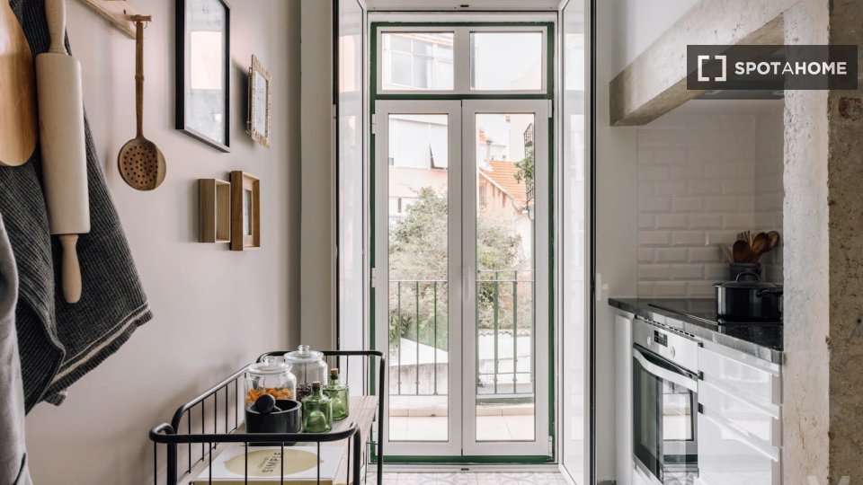 Apartment Lisbon, 2 beds, 115m² — photo 6