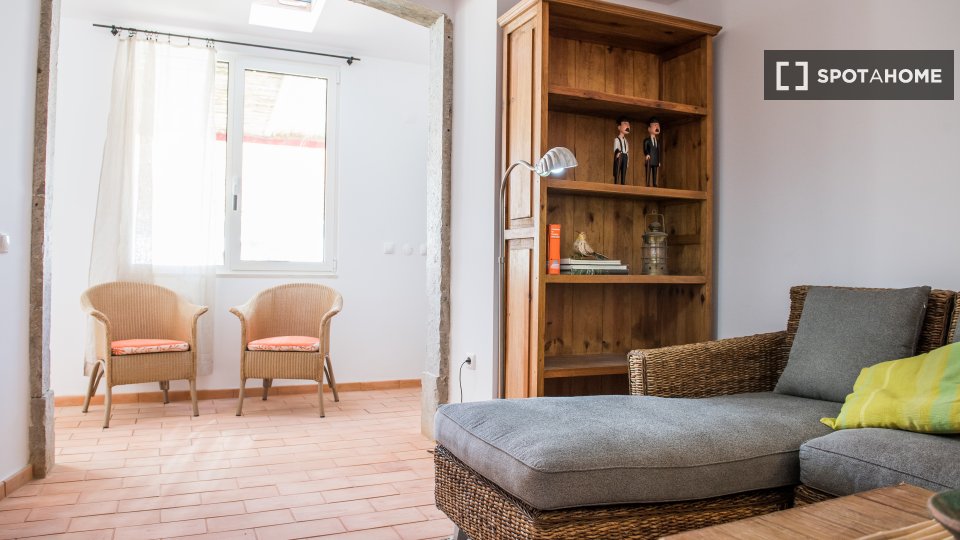 Apartment Lisbon, 3 beds, 100m² — photo 9