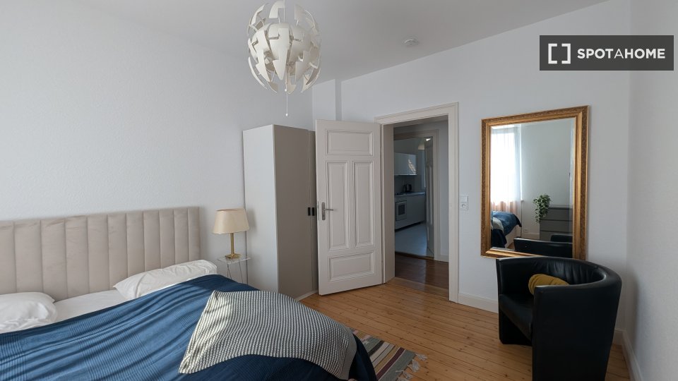Apartment Frankfurt, 3 beds, 64m² — photo 16