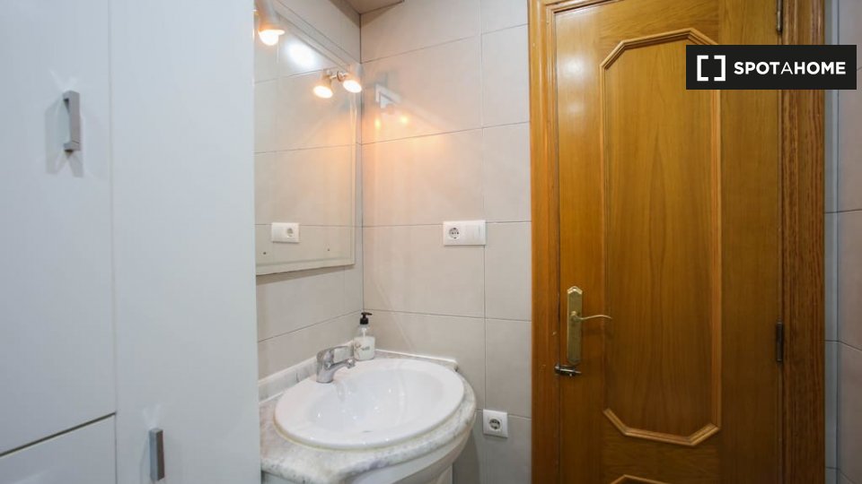 Double room Valencia, 4 beds, 100m² — photo 7