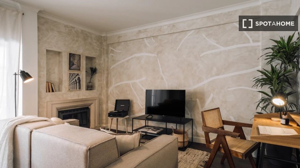 Apartment Lisbon, 1 bed — photo 6