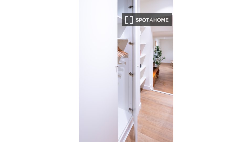 Apartment Brussels, 1 bed — photo 4