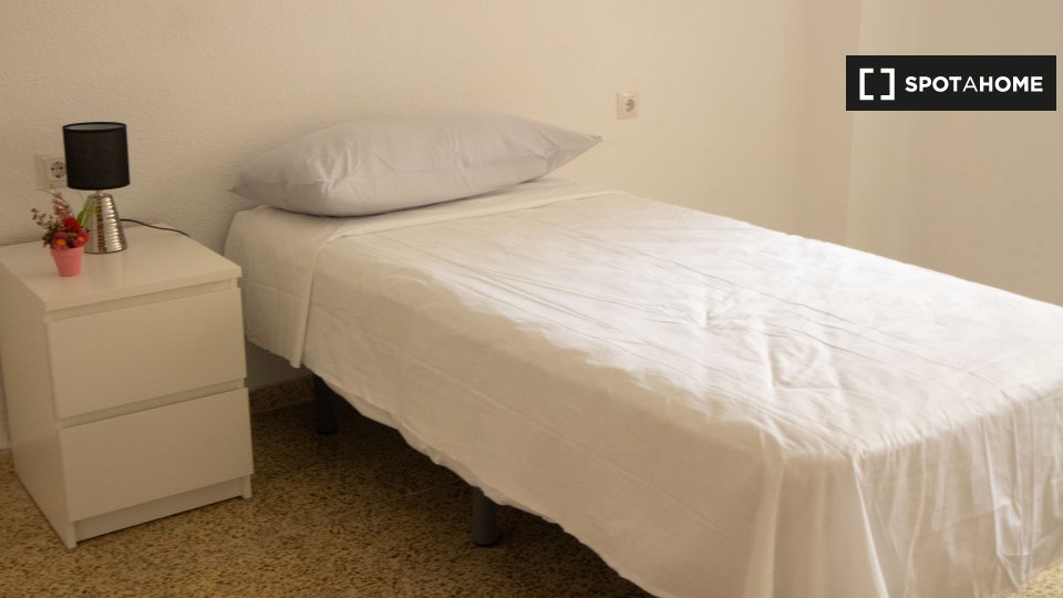 Double room Valencia, 4 beds — photo 13