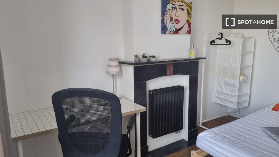 Double room Liege, 5 beds — photo 17
