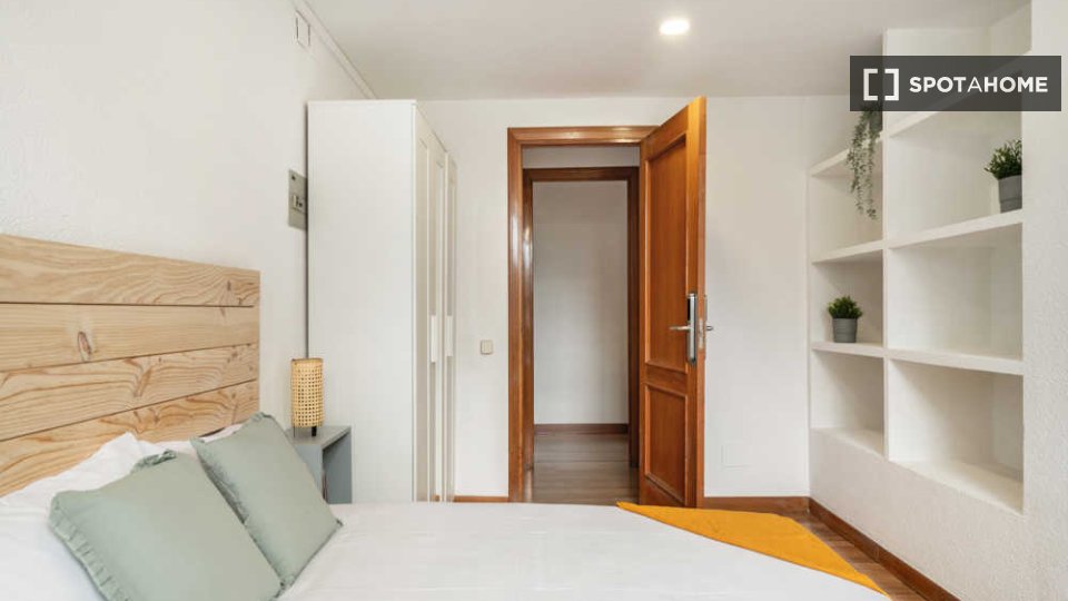 Double room Madrid, 10 beds — photo 45