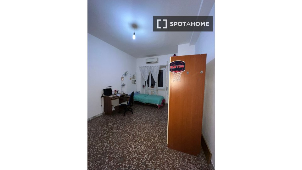 Double room Rome, 2 beds, 70m² — photo 1