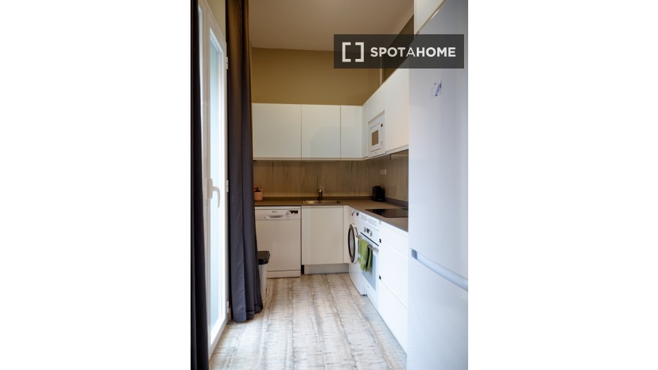 Appartamento con 2 camere da letto in affitto a Cuatro Caminos, Madrid. - in Madrid