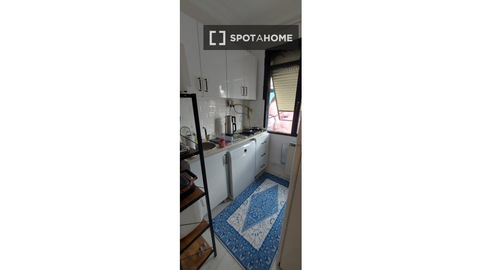 Double room Istanbul, 3 beds, 80m² — photo 7