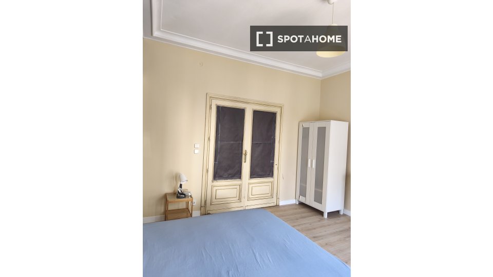 Double room Madrid, 6 beds, 200m² — photo 28