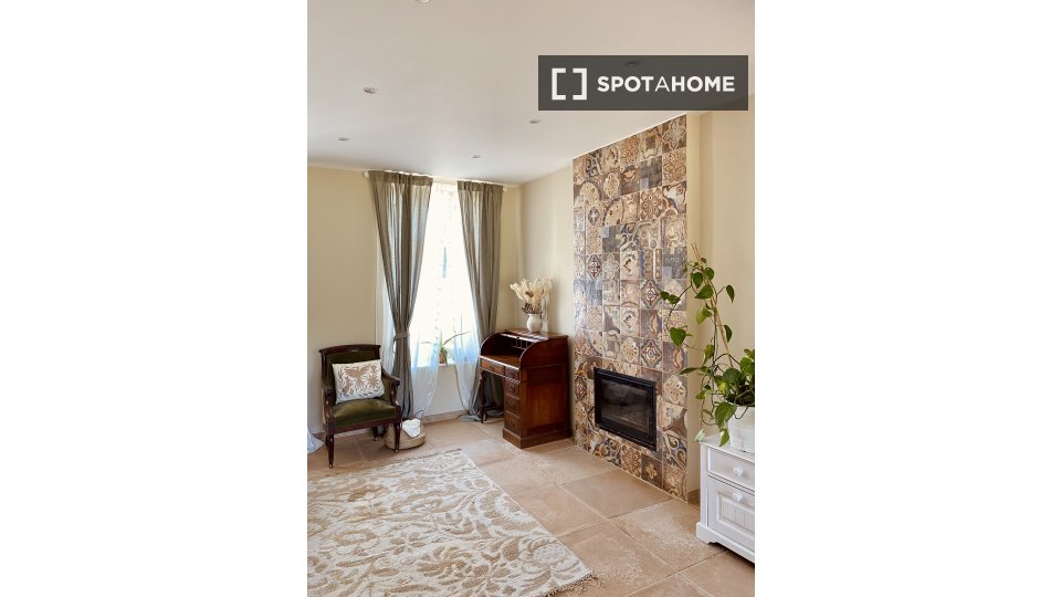 Double room Brussels, 3 beds, 200m² — photo 13