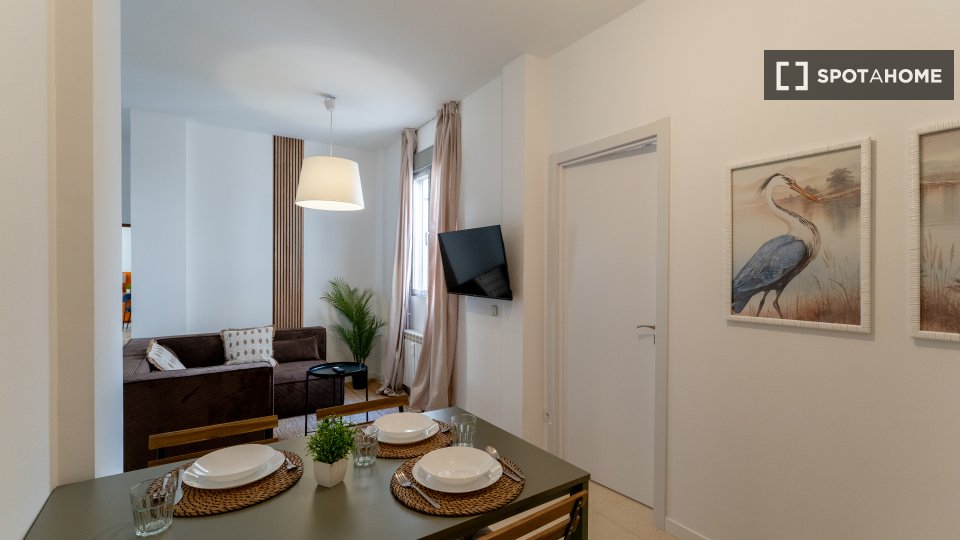Double room Madrid, 3 beds — photo 2
