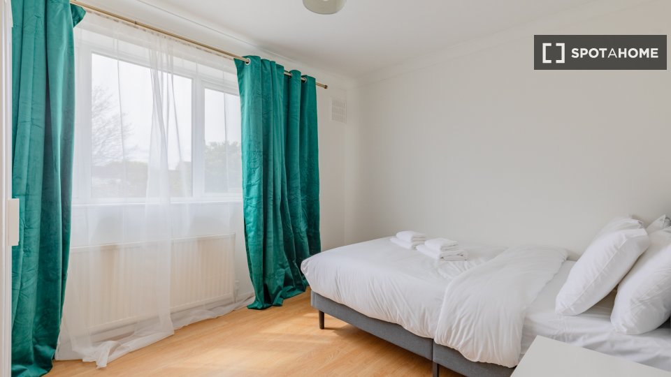 Apartment London, 4 beds — photo 46