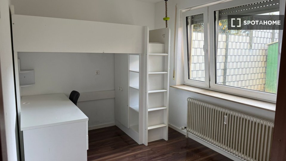 Apartment Stuttgart, 2 beds, 60m² — photo 17