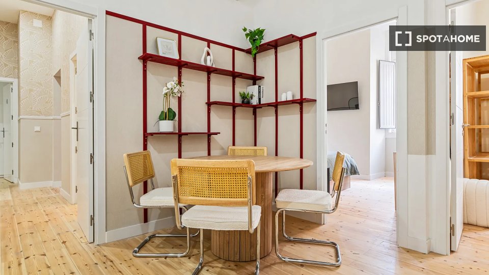 Double room Lisbon, 6 beds — photo 14