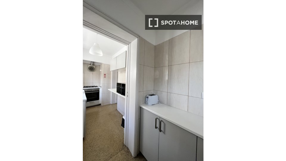 Double room Porto, 11 beds, 380m² — photo 9