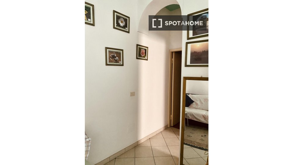 Apartment Florence, 1 bed, 54m² — photo 1