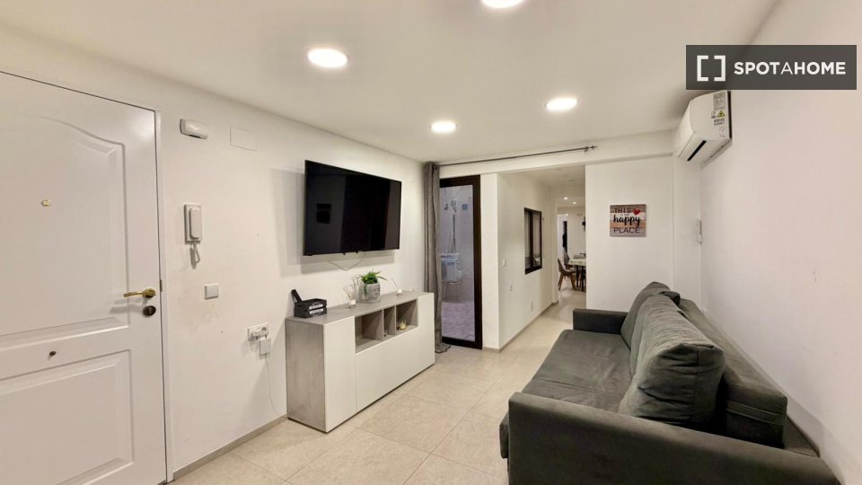 Apartment Valencia, 3 beds, 97m² — photo 11