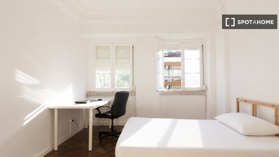 Double room Lisbon, 7 beds — photo 7