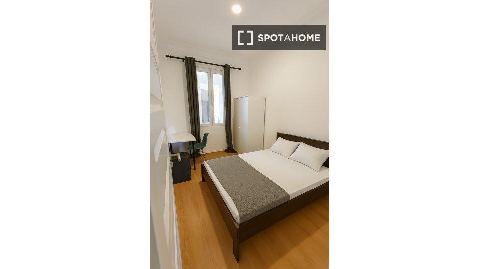 Double room Lisbon, 7 beds — photo 39