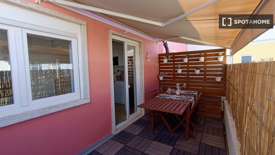 Apartment Lisbon, 2 beds — photo 11