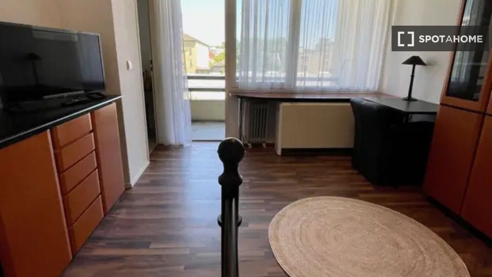 Apartment with 1 bedroom for rent in Charlottenburg, Berlin (ref