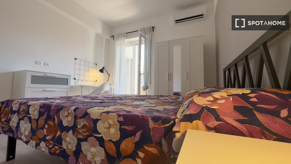Double room Rome, 3 beds, 100m² — photo 44