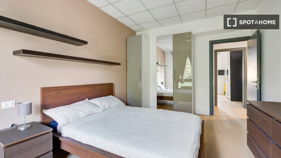 Double room Milan, 8 beds, 178m² — photo 1