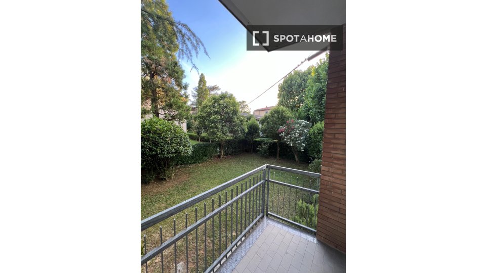 Double room Bologna, 3 beds, 130m² — photo 18