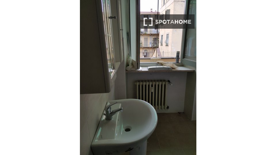 Double room Turin, 4 beds, 120m² — photo 19