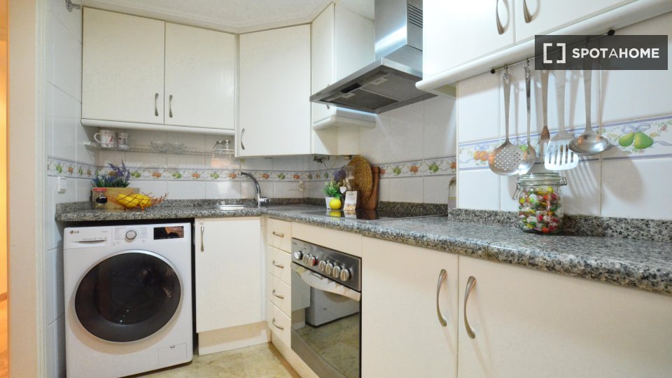 Apartment Valencia, 2 beds, 85m² — photo 8