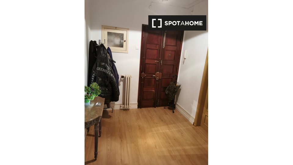 Double room Lisbon, 5 beds — photo 19