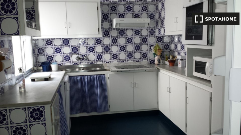 Double room Alcala_De_Henares, 6 beds, 180m² — photo 12