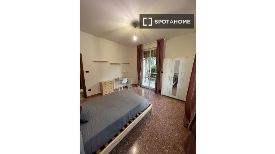Double room Bologna, 3 beds, 130m² — photo 5
