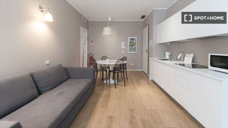 Apartment Milan, 1 bed, 61m² — photo 18