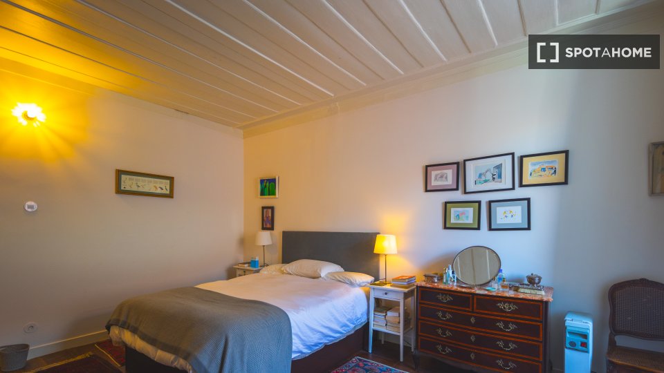 Apartment Lisbon, 2 beds, 110m² — photo 2