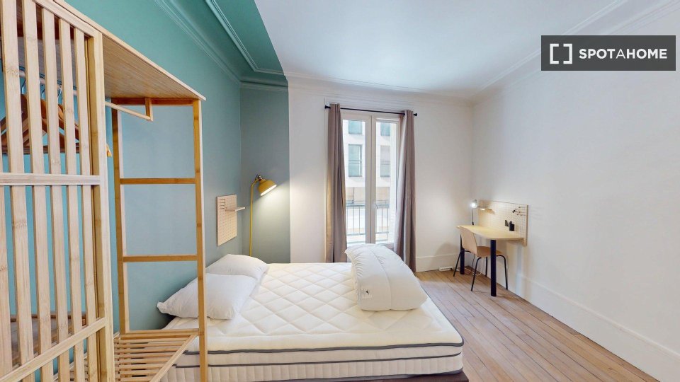 Double room Paris, 4 beds — photo 18