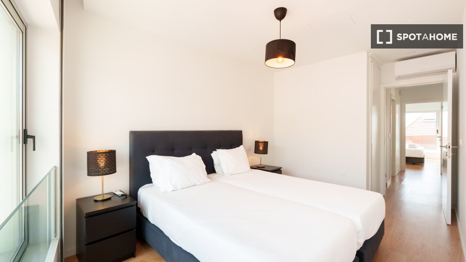 Apartment Porto, 1 bed, 64m² — photo 25