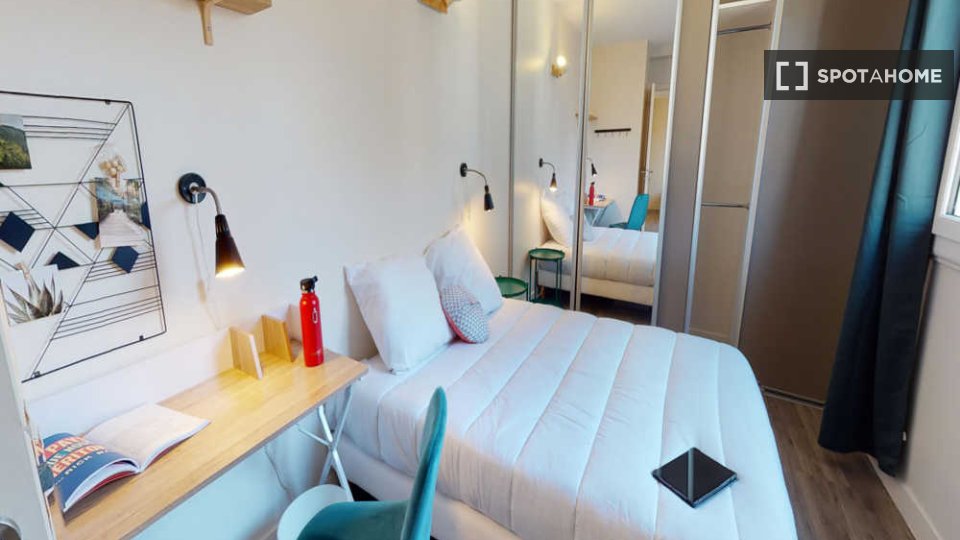 Double room Paris, 5 beds, 100m² — photo 12