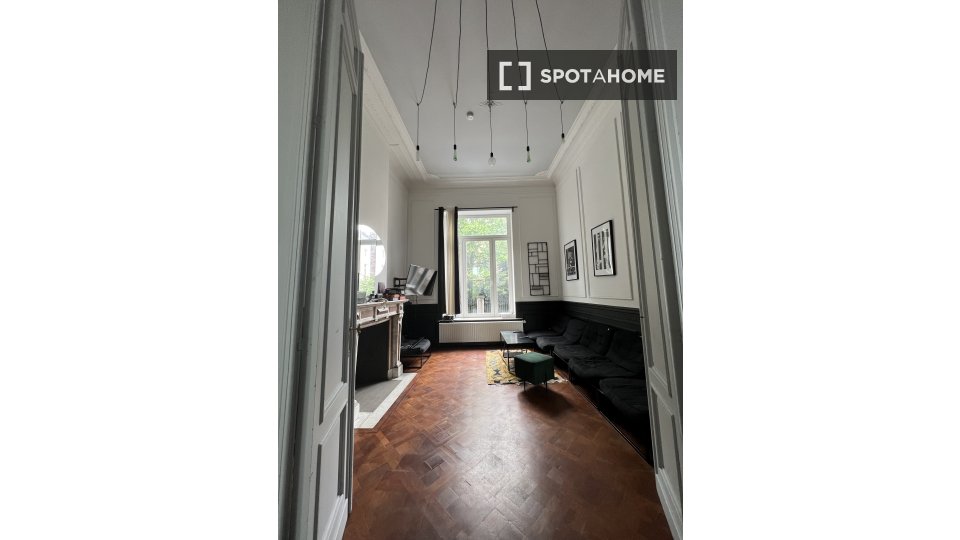 Double room Brussels, 11 beds, 16m² — photo 10