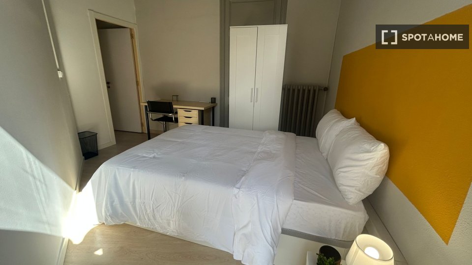 Double room Barcelona, 8 beds, 180m² — photo 8