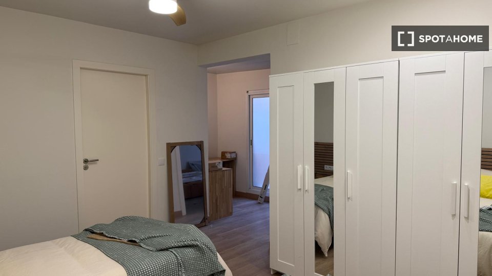 Double room Barcelona, 6 beds, 120m² — photo 66