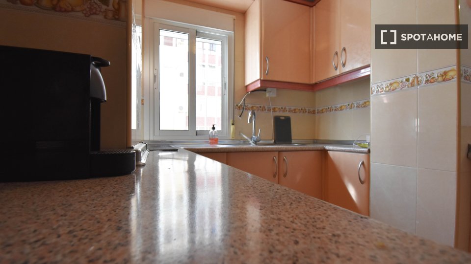 Apartment Malaga, 3 beds, 68m² — photo 3