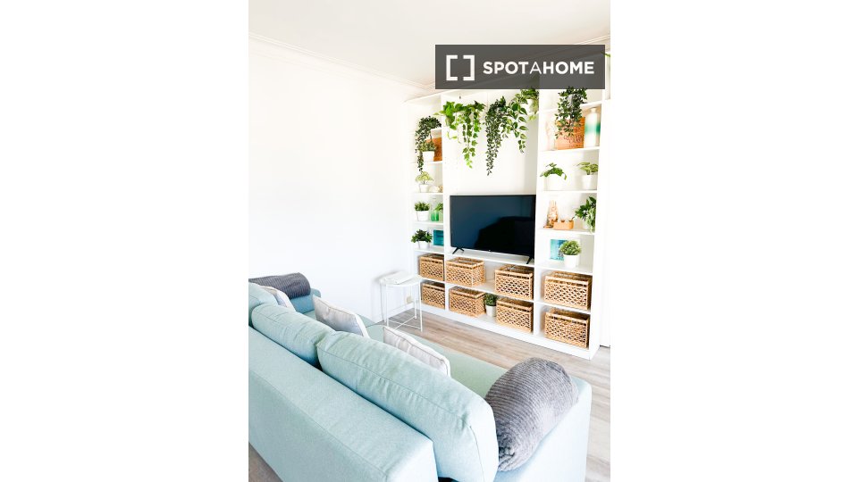 Apartment Lisbon, 2 beds, 95m² — photo 65