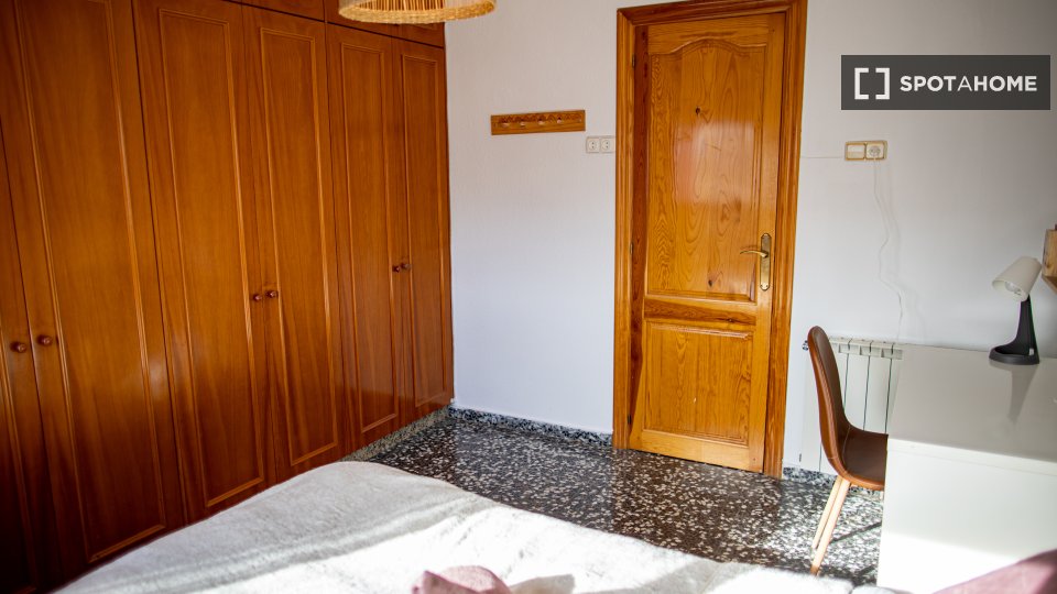 Double room Valencia, 4 beds, 140m² — photo 14